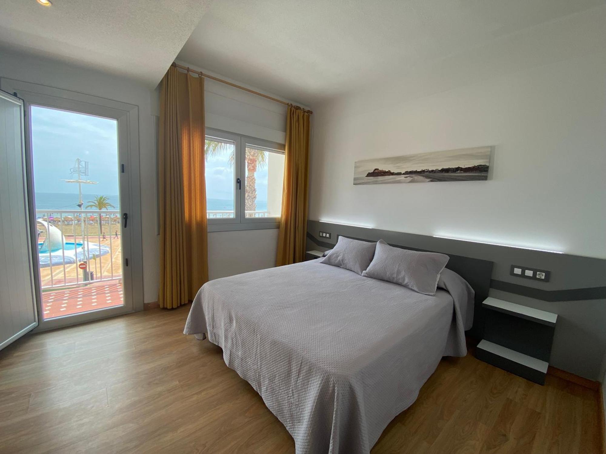Hotel Playa Peniscola Bagian luar foto
